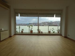 Location Appartement à Centre. Ponemos en alquiler piso de grandes dimensiones en el centro de