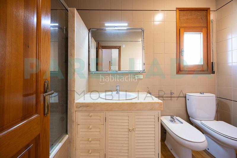 Foto d333c2e5-9f41-4183-80a6-f7aac03194fe. Casa  en venda muy luminosa a Casagemes en Casagemes Badalona