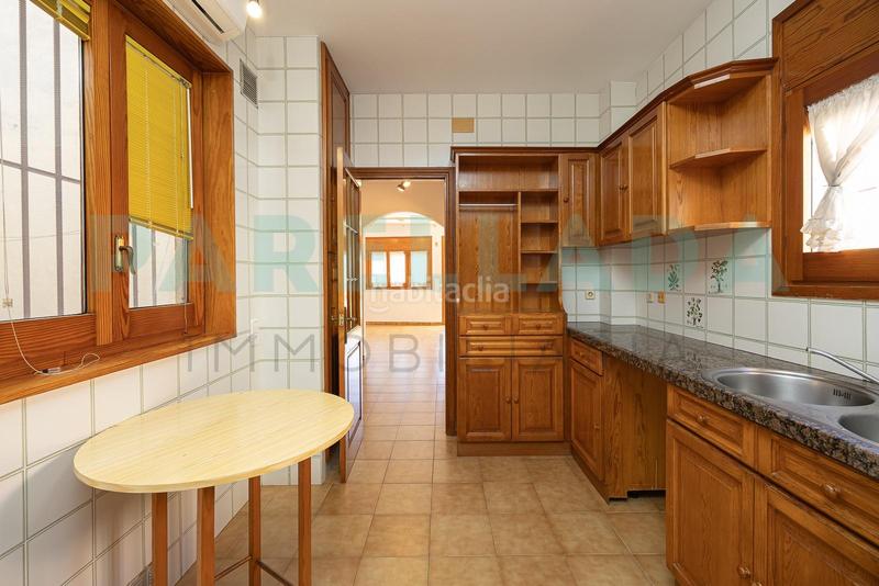 Foto dccdae10-254c-47e8-8b22-bb48b56e6d78. Casa  en venda muy luminosa a Casagemes en Casagemes Badalona