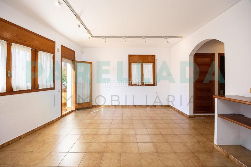 Foto deb62d9f-2c4b-4d82-a9e1-e0453f817ec4. Casa  en venda muy luminosa a Casagemes en Casagemes Badalona