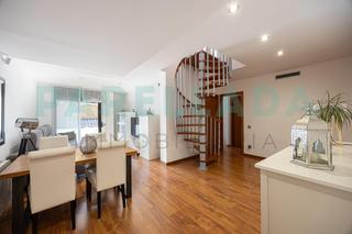 Ático  Carrer carrer de bailèn, 35. Dúplex seminuevo con terraza en bufalà