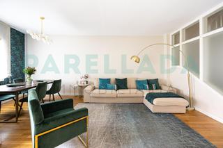 Maison jumelée  Espanya. Exclusivo adosado reformado en el centro de montgat