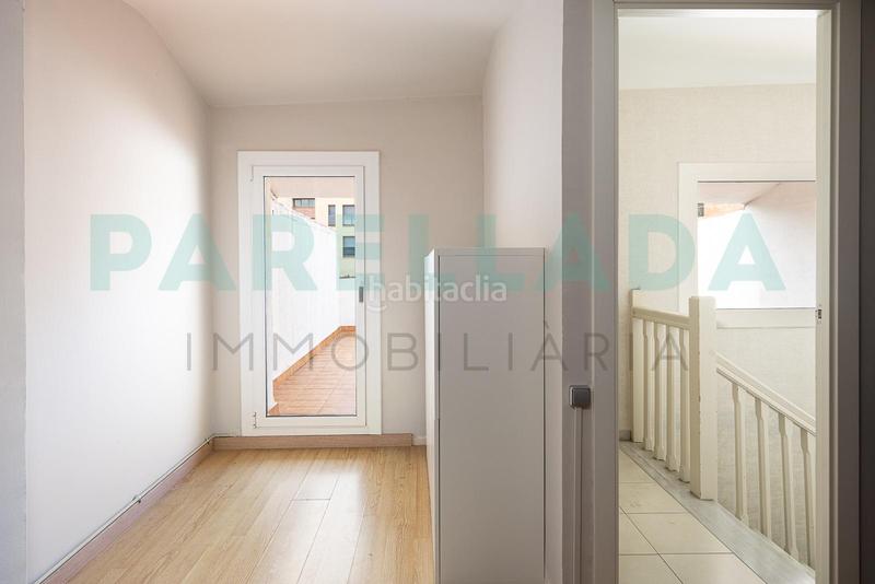 Foto f7cc7ae0-a63b-4ac6-a80e-ad8b359b8f5c. Semi detached house with heating parking in Montgat