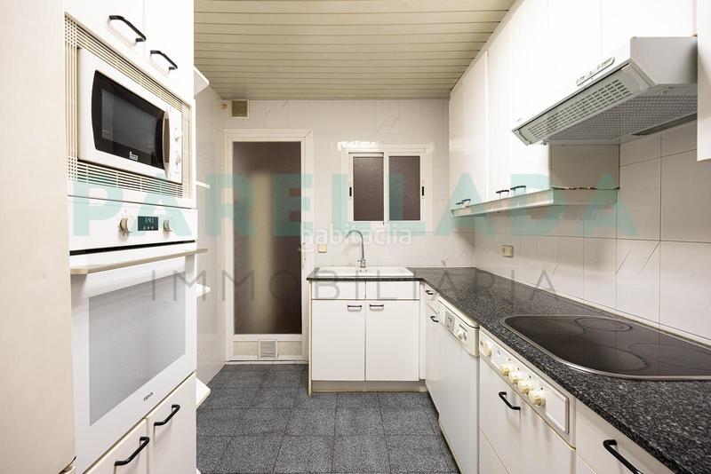 Foto afeeb361-78db-42b0-97cc-a957bf0f6e88. Appartement avec parking dans Centre Badalona