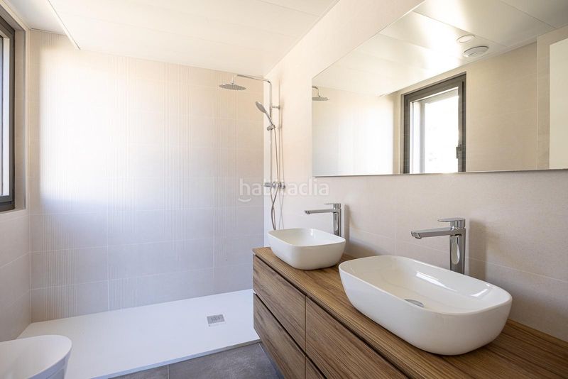 Foto b7c9c094-9d30-4ffe-b063-cc65198107e4. Dúplex amb aparcament piscina a Tiana