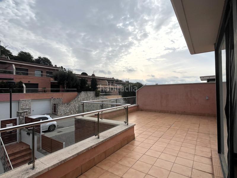 Foto a990f758-9e6b-4120-ac38-92a0c4e35364. Semi detached house with heating parking pool in les botigues de Sitges Sitges
