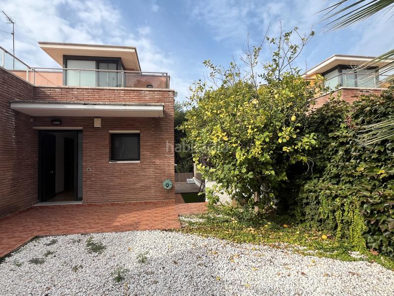 Foto b2db715d-250f-4edf-b1d8-b05161734323. Semi detached house with heating parking pool in les botigues de Sitges Sitges