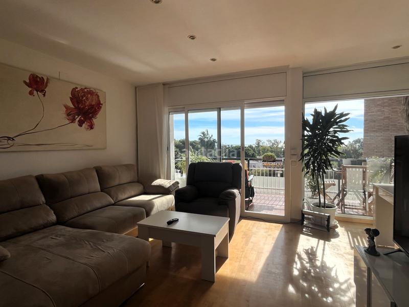 Foto 886c29e2-3571-4fe3-ae9d-4e0b65867b0f. Alquiler piso alquiler temporada precioso piso en Bellamar en Castelldefels