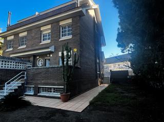 Doppelhaus in Carrer 19 5. Casa pareada en la pineda, con, jardín privado,  terraza, piscin