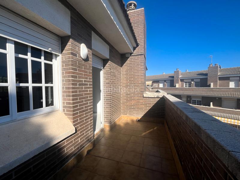 Foto 2ab66352-eba8-411c-a74c-31c96adc2dec. Casa aparellada a carrer 19 5 a La Pineda Castelldefels