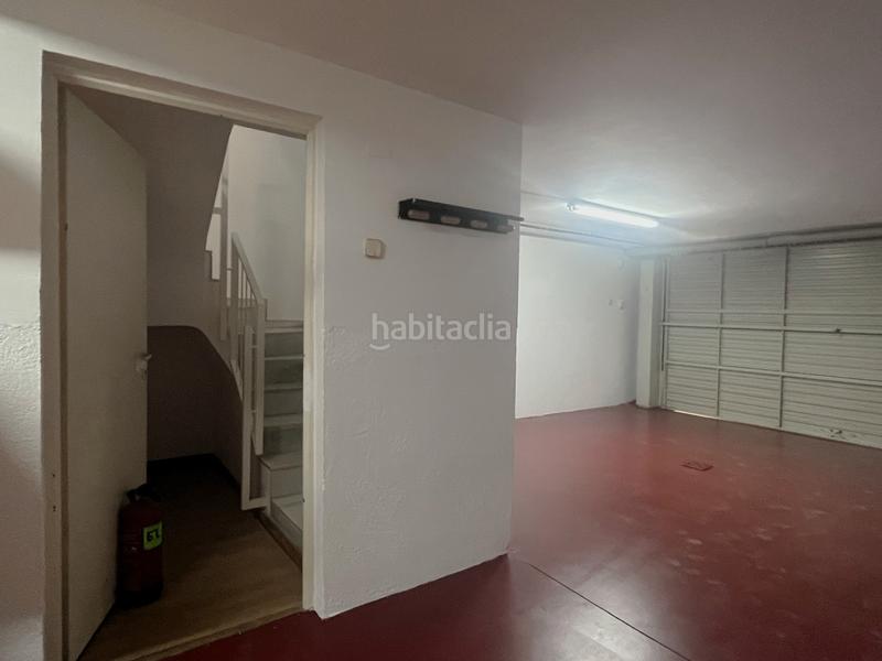 Foto dc095077-bf28-40a2-a4e0-27da116e65b1. Casa aparellada a carrer 19 5 a La Pineda Castelldefels