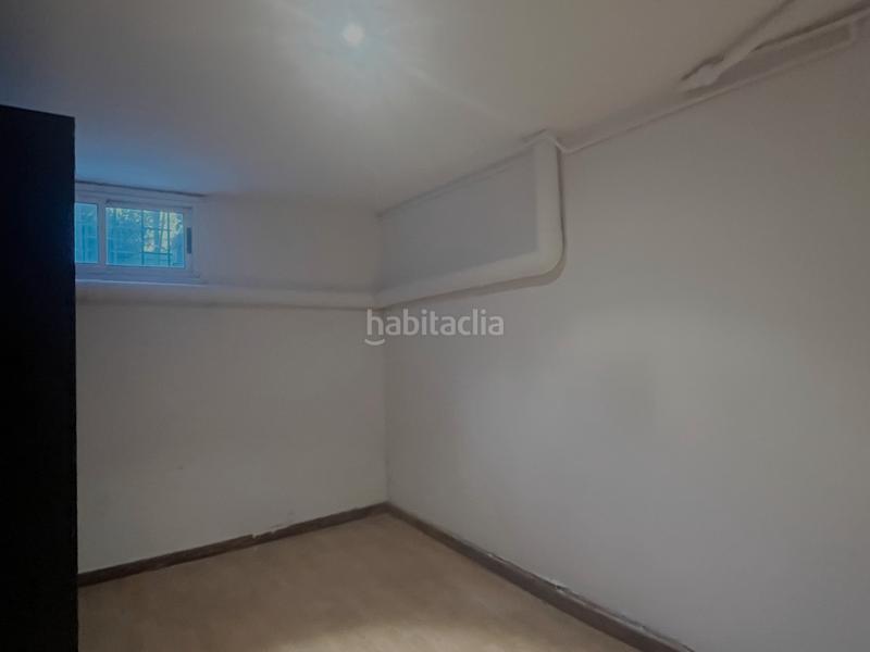 Foto faddc8d4-be12-4f97-aa74-3ea7e97b81a5. Casa aparellada a carrer 19 5 a La Pineda Castelldefels