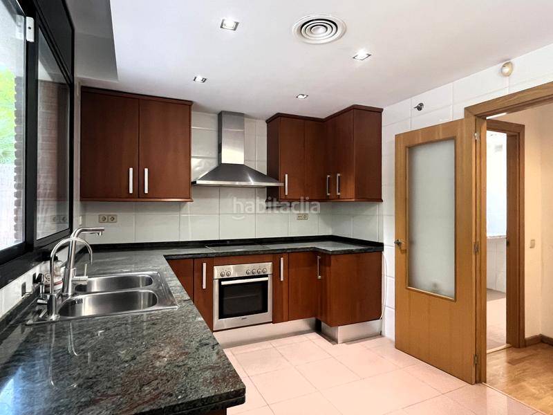 Foto 140987c0-db11-4da1-8f3d-1fc5ddef4eb6. Reihenhaus mit heizung pool in les botigues de Sitges Sitges