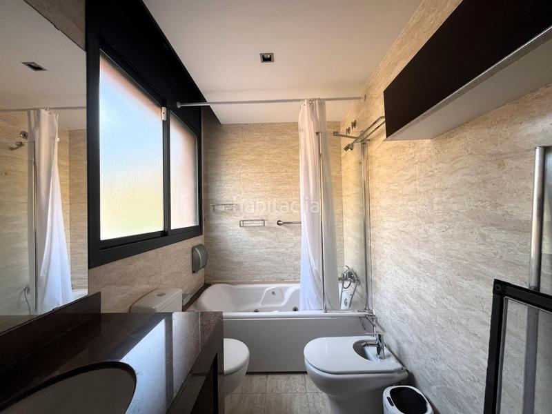 Foto 1652f443-248a-4219-b5c5-896b39320070. Reihenhaus mit heizung pool in les botigues de Sitges Sitges