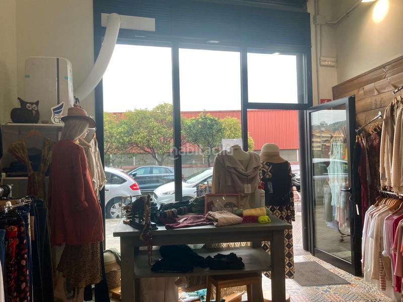 Foto a21639b0-de17-4a6f-a5f8-60f0ece77099. Transfer business premise in rambla de pompeu fabra 83 in Gavà