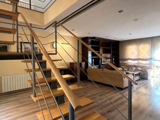 Casa adossada a Carrer de les colomeres 84. Venta gavà centro, casa de diseño adosada, reforma integral y ac