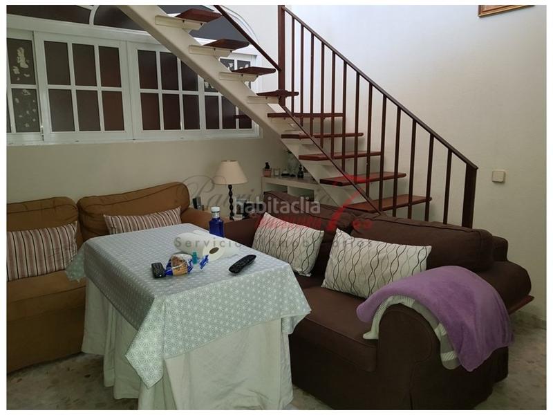 Foto 28cd5bb8-1459-49d2-b048-4501c94dcf3e. Casa  36 habitaciones venta en Centro Jerez de la Frontera