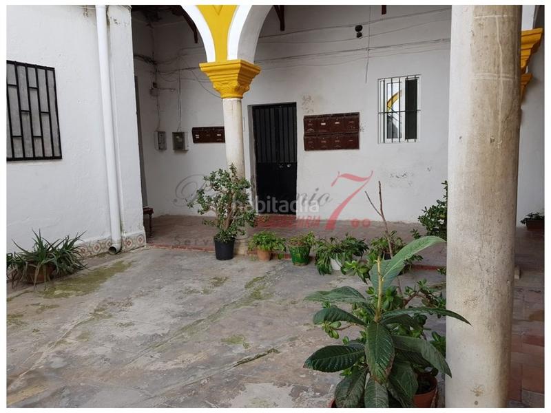 Foto ca6f53fc-43d3-4217-a91f-77140ddcd415. Casa  36 habitaciones venta en Centro Jerez de la Frontera