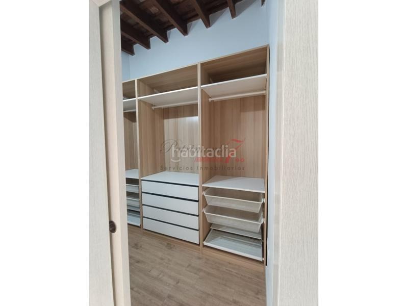 Foto d5153ec3-5b25-4d5c-8abe-002e32a8e7e2. Apartamento ideal para gestionar tanto como alquiler turistico como de larga duracion !! en Jerez de la Frontera