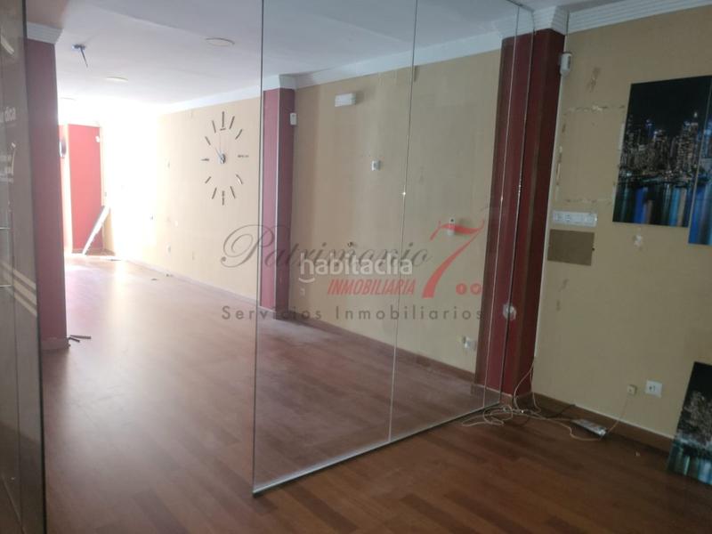 Foto 95ee0044-b903-4c9f-9e0c-37bce7e56ff6. Alquiler local comercial  en calle medina centro jerez !! en Jerez de la Frontera