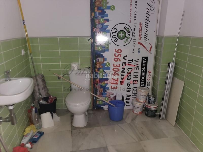 Foto 334c7f8e-5064-44d4-b133-1078d259780b. Location local commercial dans Madre de Dios Jerez de la Frontera