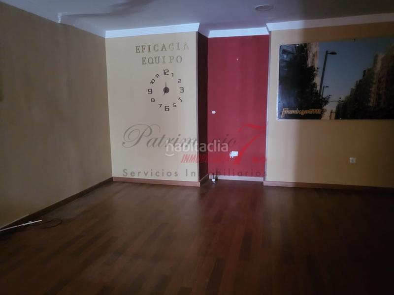 Foto 991a02f2-df2d-40a5-8fc4-789ae4535252. Location local commercial dans Madre de Dios Jerez de la Frontera