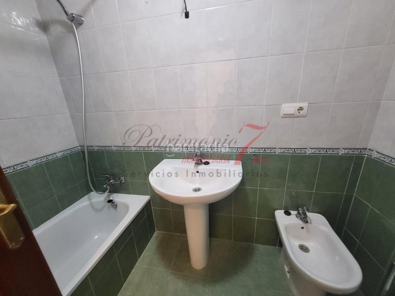 Foto 11c5e99a-1ffd-435a-9a4a-ea15b08a9deb. Pis amb aparcament a Centro Jerez de la Frontera