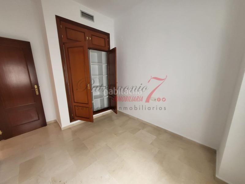 Foto 3f97d5ff-41ad-4c4e-9dff-93011597eb33. Pis amb aparcament a Centro Jerez de la Frontera