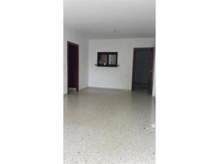 Flat in Pozoalbero. !!! pisazo en zona hipercor de 4 dormitorios. con garaje , trast