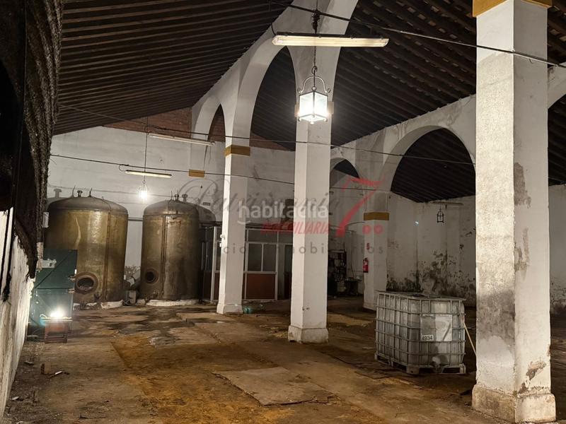 Foto 5a0e42e5-bdf2-406b-b1cb-b2234d8a3ef5. Casa preciosa bodega en santiago !! en Santiago - Coronación Jerez de la Frontera