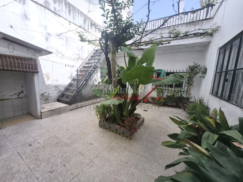 Foto af1068da-055f-40c4-bd6c-40284d20d3e5. Casa amb aparcament a Madre de Dios Jerez de la Frontera