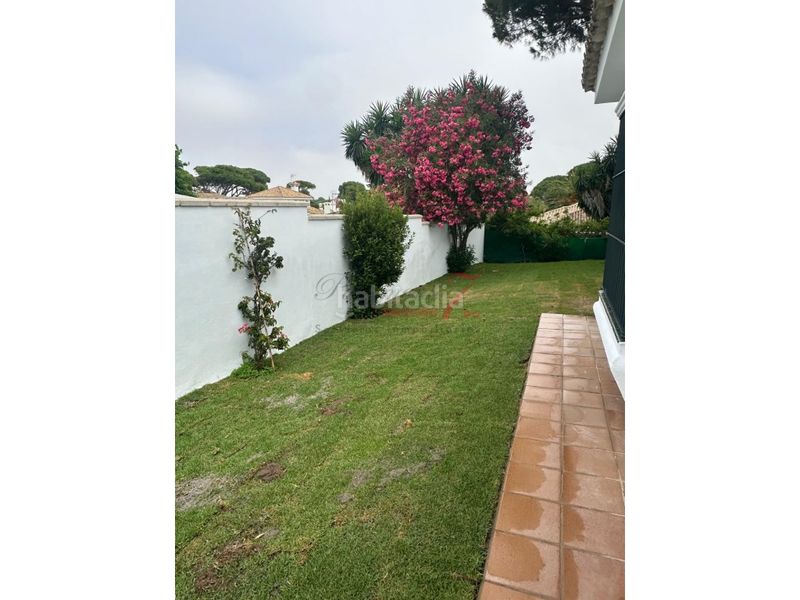 Foto 1fb0e264-b6d7-498e-bc41-db2563ca186b. Affitto chalet con parcheggio in Vistahermosa Puerto de Santa María (El)