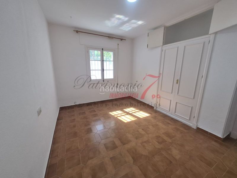 Foto 89a142b0-8112-4644-bead-293879b78bd5. Affitto chalet con parcheggio in Vistahermosa Puerto de Santa María (El)