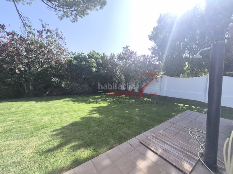 Foto bb9390af-ca31-4c2a-b710-1db5fa5528d9. Affitto chalet con parcheggio in Vistahermosa Puerto de Santa María (El)