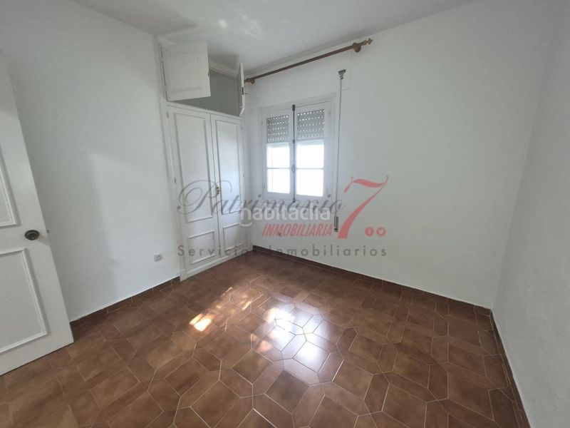 Foto ebca9089-c531-40e2-aea6-5624344b1928. Affitto chalet con parcheggio in Vistahermosa Puerto de Santa María (El)