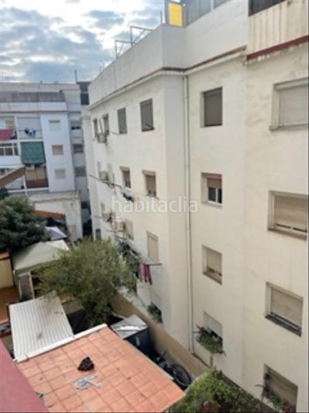 Foto 49fe0a86-13d2-4ad5-80f1-6dedeec17701. Appartamento in carrer de santiago rusiñol 19 in Singuerlín Santa Coloma de Gramenet