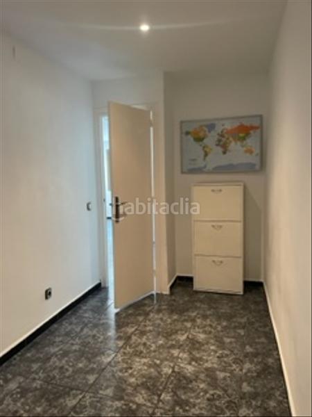 Foto 7368fc11-443c-490b-aff2-3e00b95aac53. Appartamento in carrer de santiago rusiñol 19 in Singuerlín Santa Coloma de Gramenet