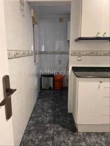 Foto 7d424e81-4052-4005-84c7-c1ec18e9ad6b. Appartamento in carrer de santiago rusiñol 19 in Singuerlín Santa Coloma de Gramenet