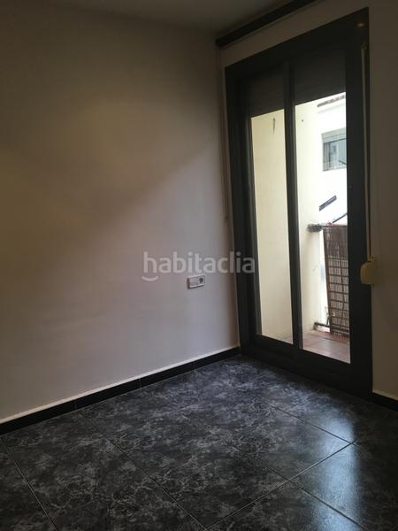 Foto 8097c563-fe41-40bc-8f6e-ed0b28521cec. Appartamento in carrer de santiago rusiñol 19 in Singuerlín Santa Coloma de Gramenet