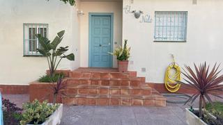 Chalet  Carrer de la conca de barber. Casa reformada cerca  de la playa