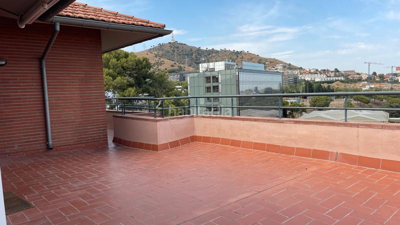 Foto 31d6492b-8943-4894-9ab4-d768f66fea37. Penthouse with parking pool in Centre Esplugues de Llobregat