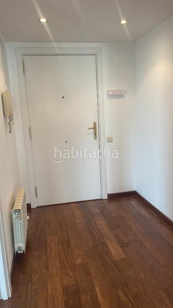 Foto 51e21411-66d0-40b3-9283-cab5132375e9. Penthouse with parking pool in Centre Esplugues de Llobregat