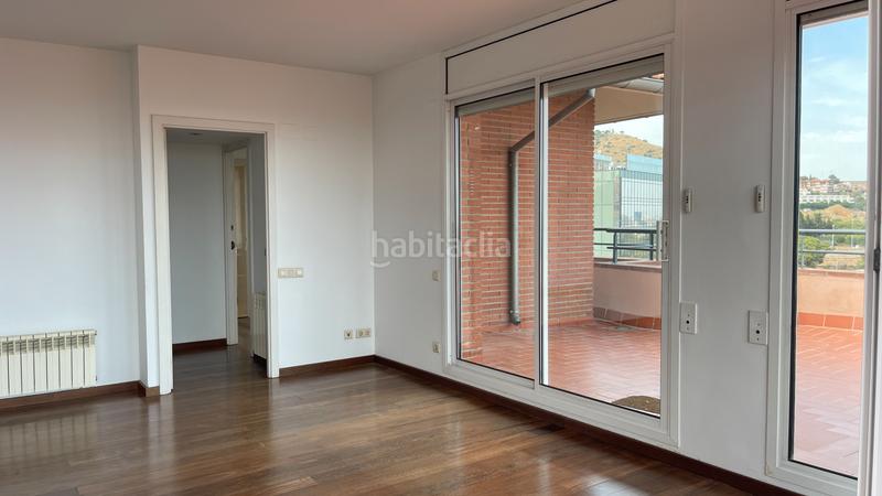 Foto a2246fe6-3efc-4798-a366-c4a59313fa8e. Penthouse with parking pool in Centre Esplugues de Llobregat