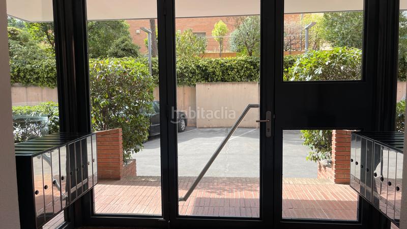 Foto e9adcf88-cd2d-464e-9ee2-0d2003c40e22. Penthouse with parking pool in Centre Esplugues de Llobregat