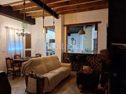 Foto 4b0af820-dfaa-43b7-aab8-440af0d57f19. Casa adossada amb xemeneia a Orihuela ciudad Orihuela