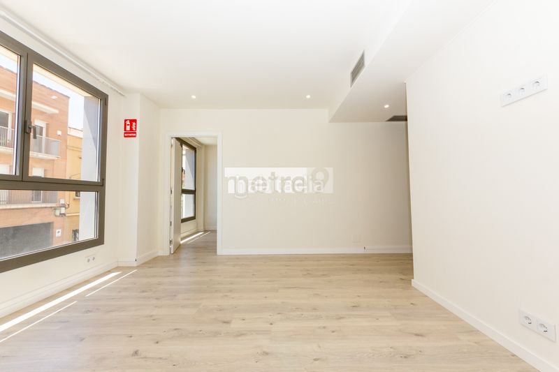 Foto 0d20d94a-f91d-4b85-8079-4a6e1fa3f5ca. Rent office space with heating parking in Centre Mataró