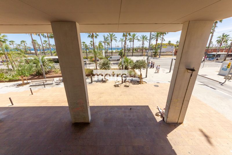 Foto b589ccc9-9483-4b43-a42c-536cead8975c. Rent office space with heating parking in Centre Mataró