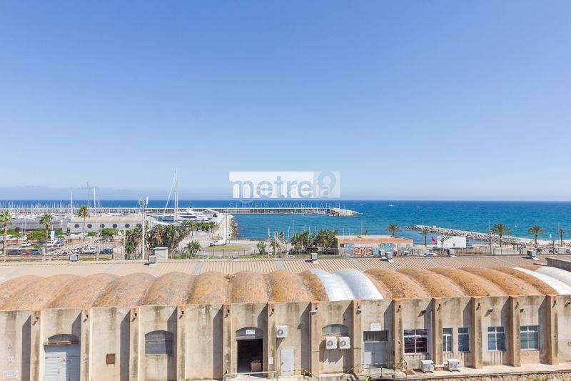 Foto 401745fe-8d3d-48f3-b9f4-6e02448a5889. Rent flat with heating pool in Eixample Mataró
