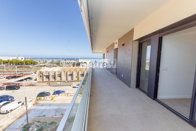 Foto 4c4d16b2-90d9-49e9-9b14-df2e72980875. Rent flat with heating pool in Eixample Mataró