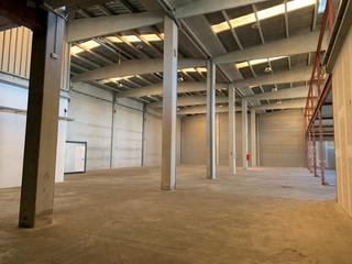 Lloguer Nau industrial a Sallent. Nave diafana con todos los servicios, muy buena imagen